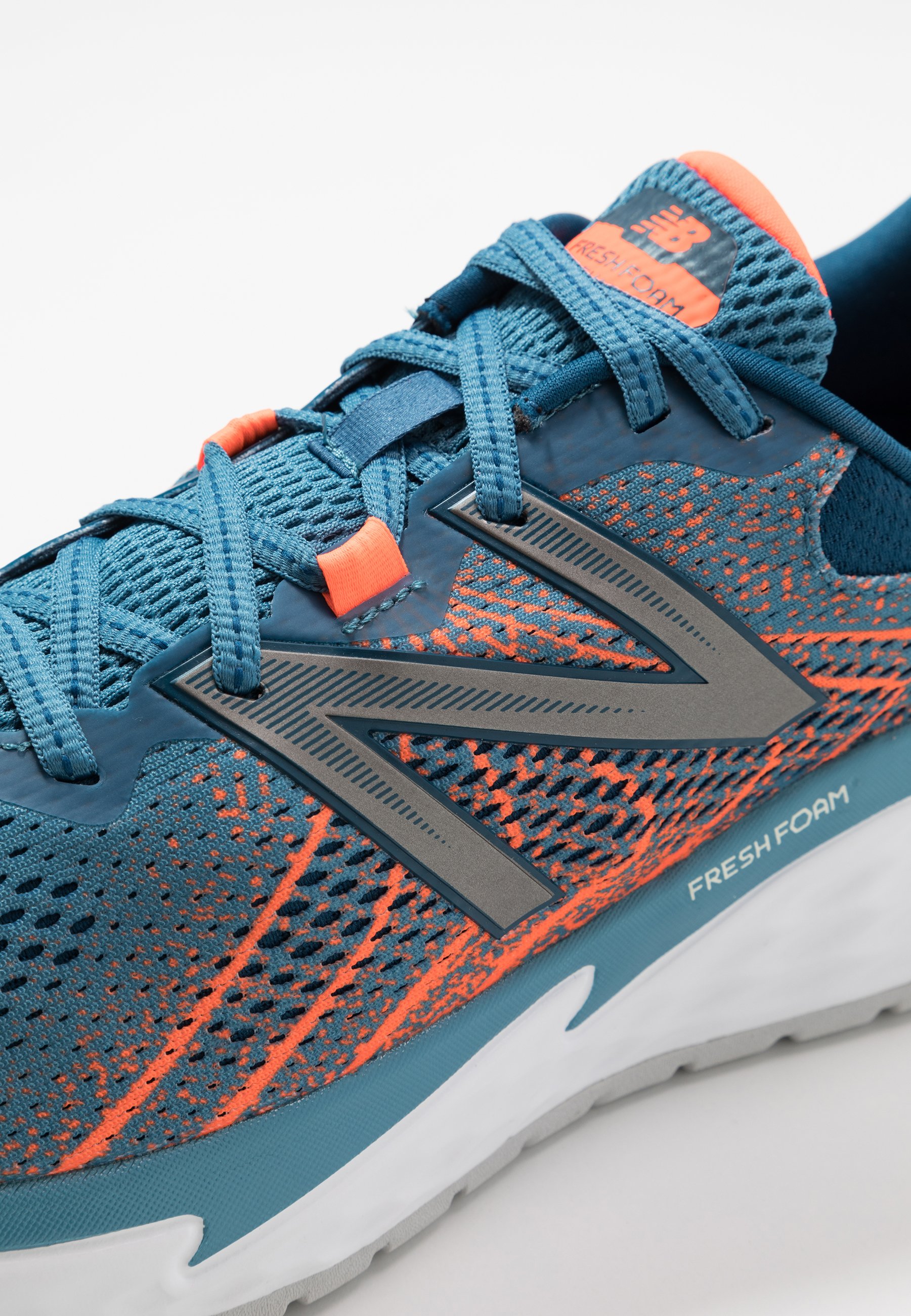 New Balance FRESH FOAM EVARE - Chaussures de running neutres - light  blue/bleu - ZALANDO.FR