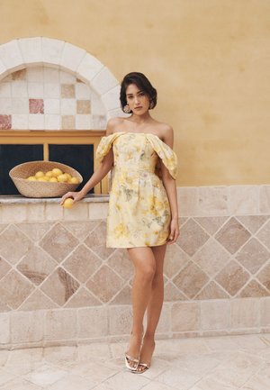 Forever New JACQUIE MINI DRESS - Robe de soirée - yellow