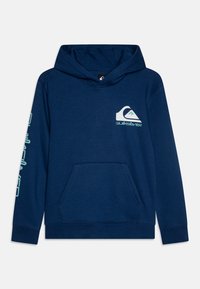 Neselectat, estate blue