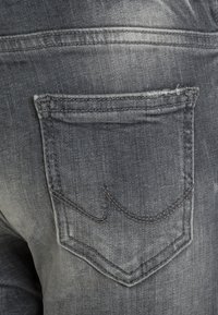 LTB CARMIN - Latzhose - usiel wash