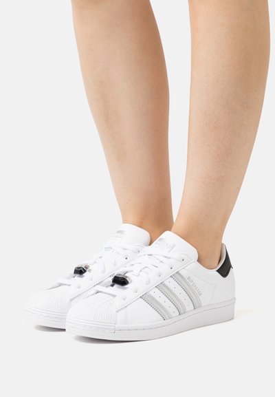 adidas superstar slip on femme blanc