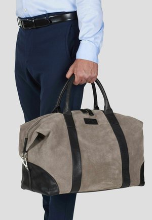 Howard London, WEEKEND BAG STEVEN SUEDE GREY - Bolsa de fin de semana - grey