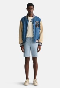 GANT SUNFADED - Shorts - dove blue