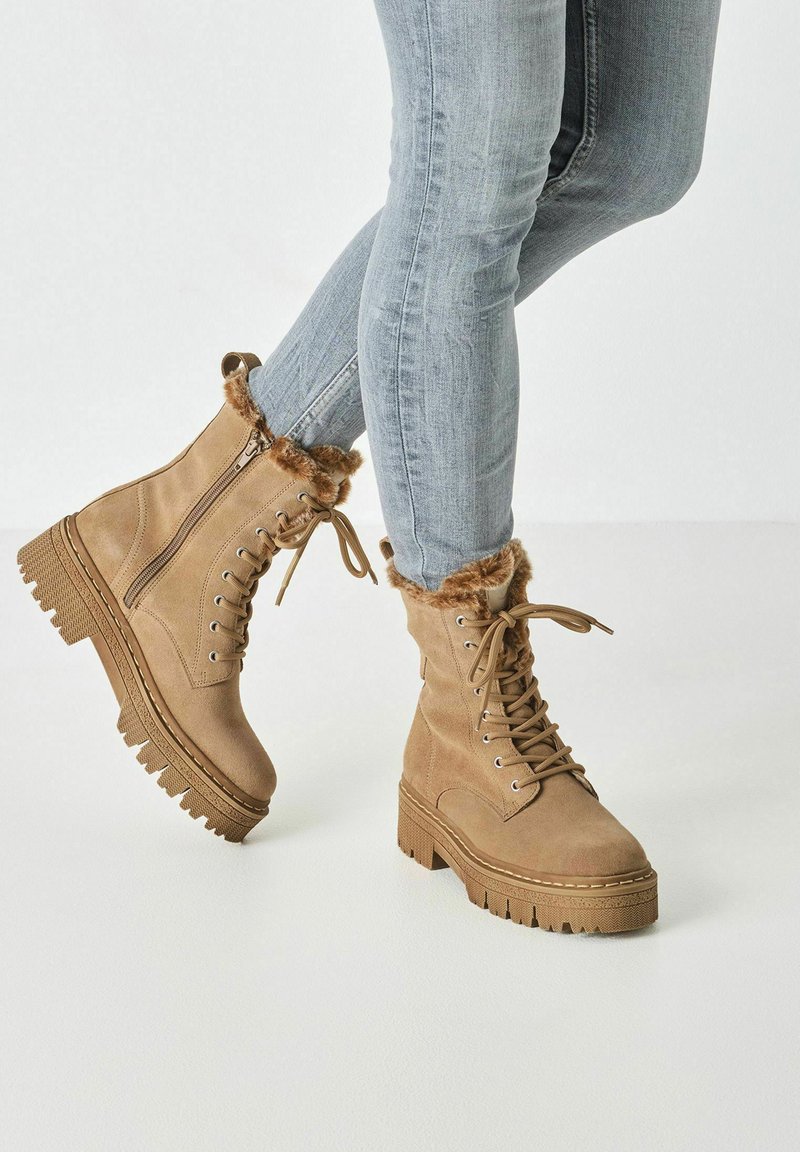 Tamaris Snowboots  - beige