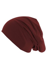 Beanie roșu, moale și lejer, realizat dintr-un material elastic. Prezintă o formă alungită cu textură plisată și detalii strânse în spate.