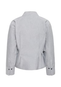 Lys grå langærmet skjorte med krave, knapmanchetter og en let figursyet bagside.