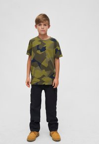 Brandit - T-shirt con stampa - swedish camo Immagine in miniatura 1