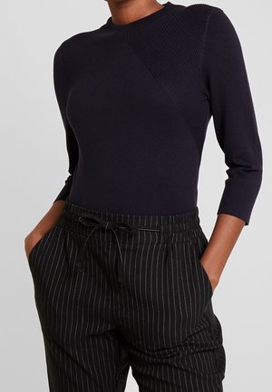 Stickad tröja - dark blue