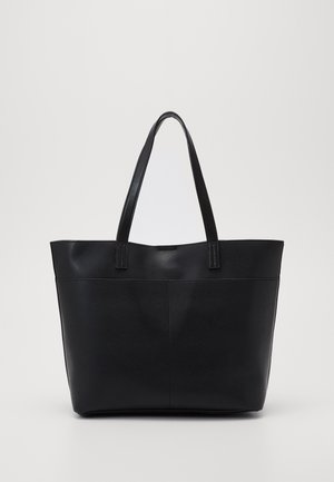 Sort lædertaske med to skulderstropper og et simpelt, glat design, vist mod en ensartet lys baggrund.