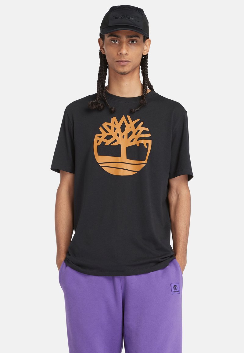 Timberland - TREE LOGO SHORT SLEEVE TEE - Camiseta estampada - black wheat boot, Ampliar