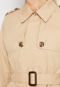 Esprit Gabardina - sand