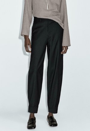 WITH BUCKLE DETAIL  - Pantaloni - black