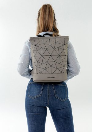 JESSY-LU - Tagesrucksack - taupe