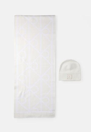 EMBLEM SET - Beanie - white