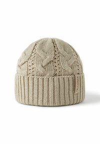 Stickad mössa i ljusbeige med flätmönster på toppen och ribbad kant längst ner. Har en liten tygetikett på sidan.