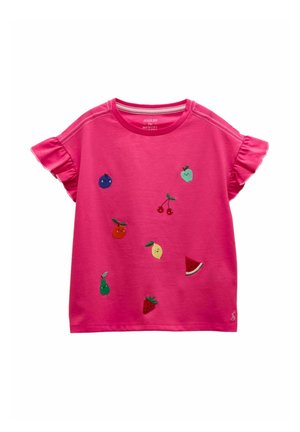Lyserød kortærmet skjorte med flæseærmer og broderede smilende frugtmotiver, herunder æble, kirsebær, citron, jordbær, pære, appelsin, blåbær og vandmelon.