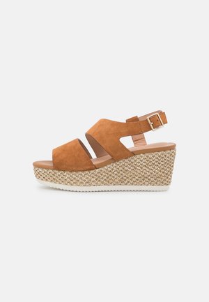 Sandales à plateforme - cognac