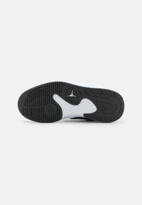 Jordan JORDAN STADIUM 90 UNISEX - Basketsko - white/gym red/black