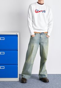 Nike Sportswear Sweatshirt - white