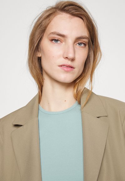 7 DAYS Active SHIELDS TOP - Débardeur - hellblau