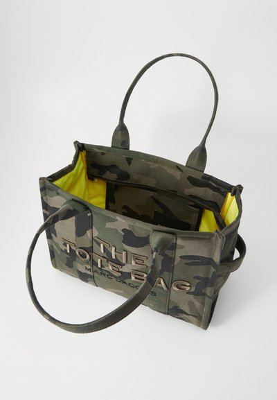 MARC JACOBS THE LARGE TOTE - Velká kabelka - camo multi