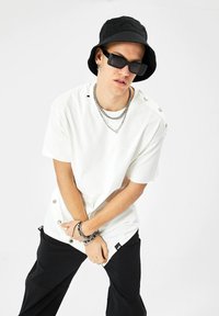 Megaman T-Shirt basic - weiß