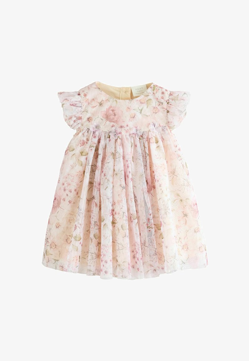 Babyjurk met roze en beige bloemenpatroon, vliegermouwen en geplooide rok van doorzichtig stof over een stevige voering.