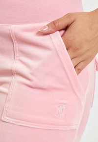 Juicy Couture DEL RAY  - Kelnės - candy pink