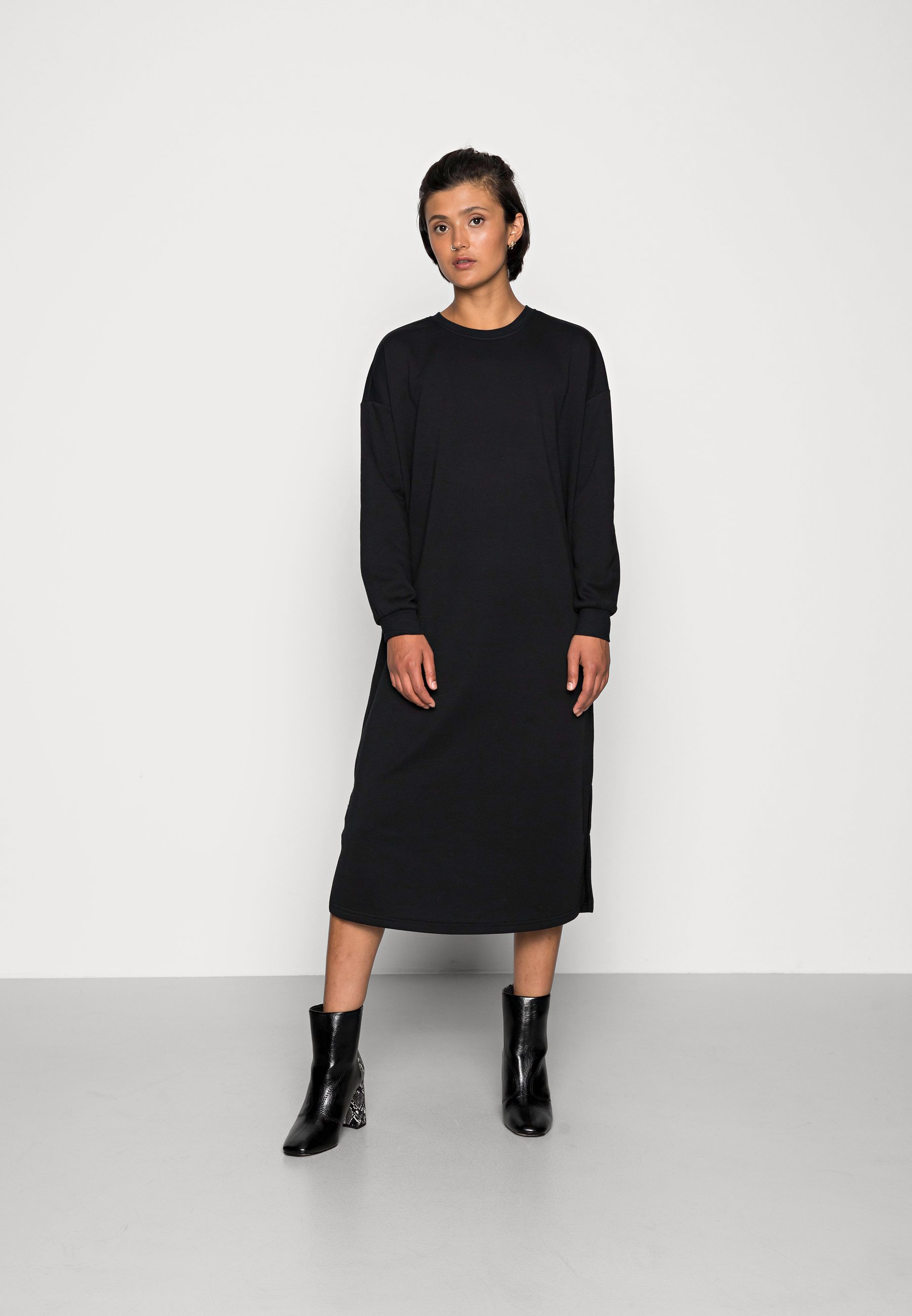 Klänningar online Storlek 46 Köp din klänning ZALANDO