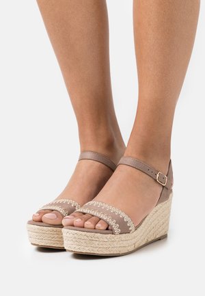 COMFORT - Loafers - taupe