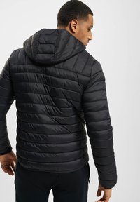 Sergio Tacchini NESSEN  - Zimní bunda - black harvest gold