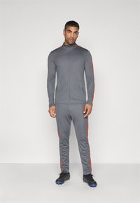 Nike Performance ACADEMY SET - Fato de treino - iron grey/dragon red
