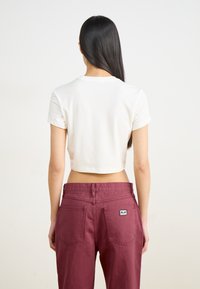 Thumbnail Image 4
