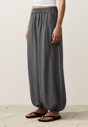 OYSHO, Pantalon classique - grey