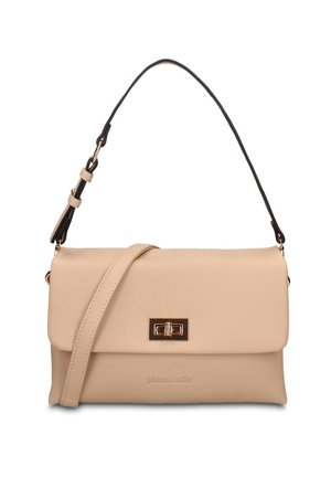 Beige leren schoudertas met klep, goudkleurige draaisluiting, verstelbare zwarte band en geperst "pierre cardin" logo.