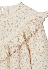 Cremefarbene Bluse aus Stoff mit kleinen lavendelfarbenen und braunen Blumenmustern. Sie verfügt über einen Rüschenkragen mit kunstvollem Spitzenbesatz und strukturierten Falten.