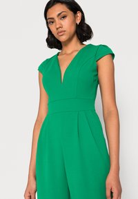 WAL G. SHORT SLEEVE JUMPSUIT - Macacão - leaf green
