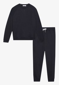 Unselected, black