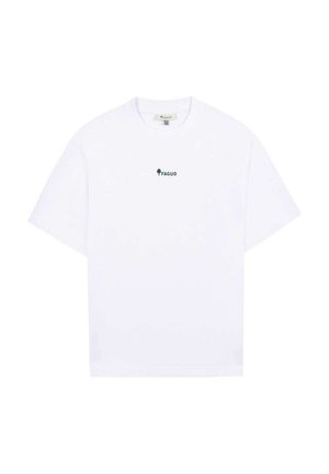 T-shirt blanc à manches courtes et col rond avec un petit logo d'arbre vert et le texte "FAGUO" centré sur la poitrine.