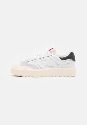 CT302 - Trainers - white