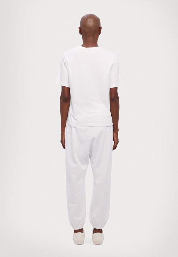 ICON FOREVER TEE - Print T-shirt3