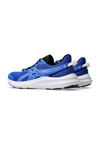 Chaussures de sport bleues avec une tige en maille, accents noirs, semelle intermédiaire blanche et détails contrastants. Présentent un bout arrondi et une semelle texturée.