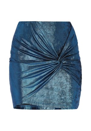 Skinnende blå mini-nederdel med samlet stof, der er snoet til en knude foran, hvilket skaber en draperet, tekstureret effekt.