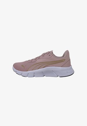 Scarpe da ginnastica rosa chiaro con tomaia in rete traspirante, dettagli dorati, collare imbottito e suola bianca rigata per una maggiore trazione.