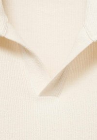 Thumbnail Image 6