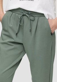 QS Jogginghose - olivgrün