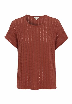 Rdzawy krótki sweterkowy top z ażurowymi pionowymi paskami i okrągłym dekoltem, przedstawiony na białym tle.