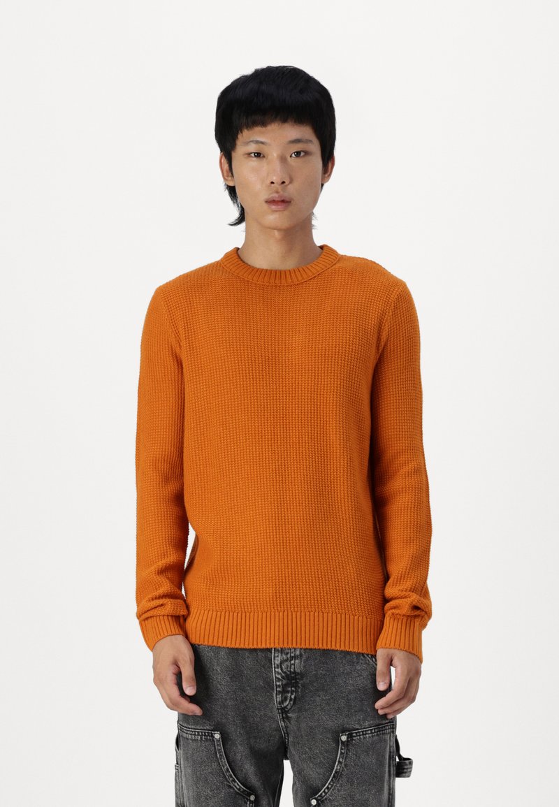 Jack & Jones JJROY KNIT CREW NECK - Džemper - marmalade