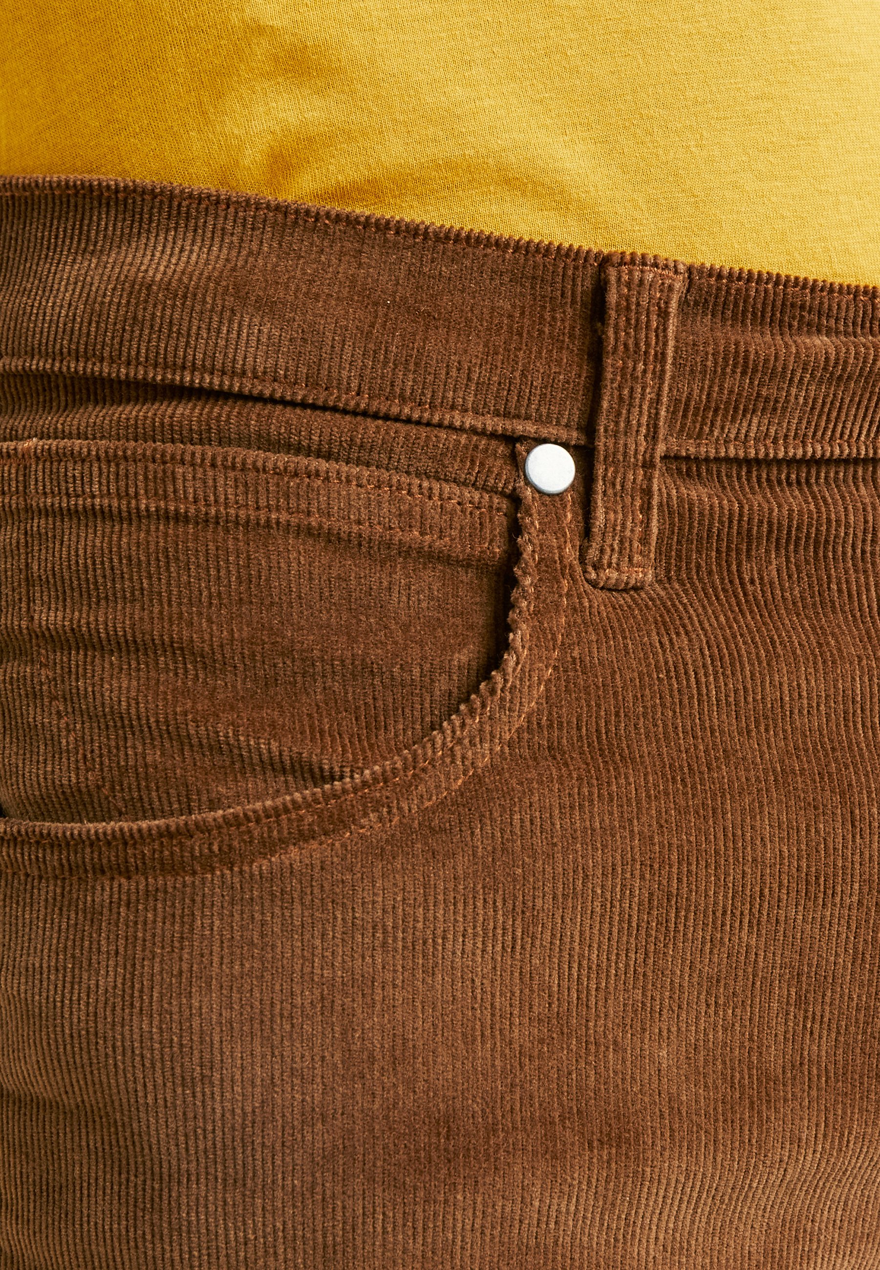 wrangler trousers uk