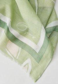 Thumbnail Image 4